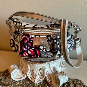 Coach Poppy Crossbody